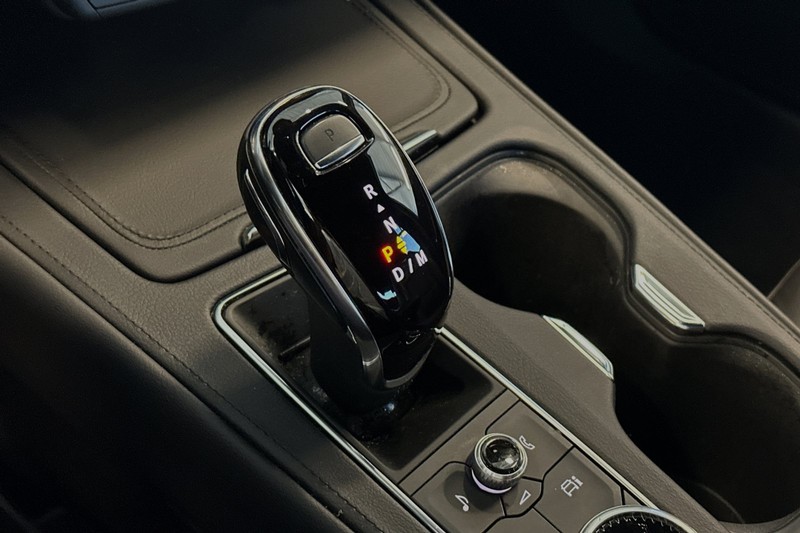 Cadillac XT4 Vehicle Full-screen Gallery Image 32