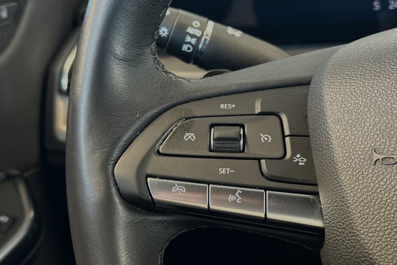 Cadillac XT4 Vehicle Full-screen Gallery Image 35
