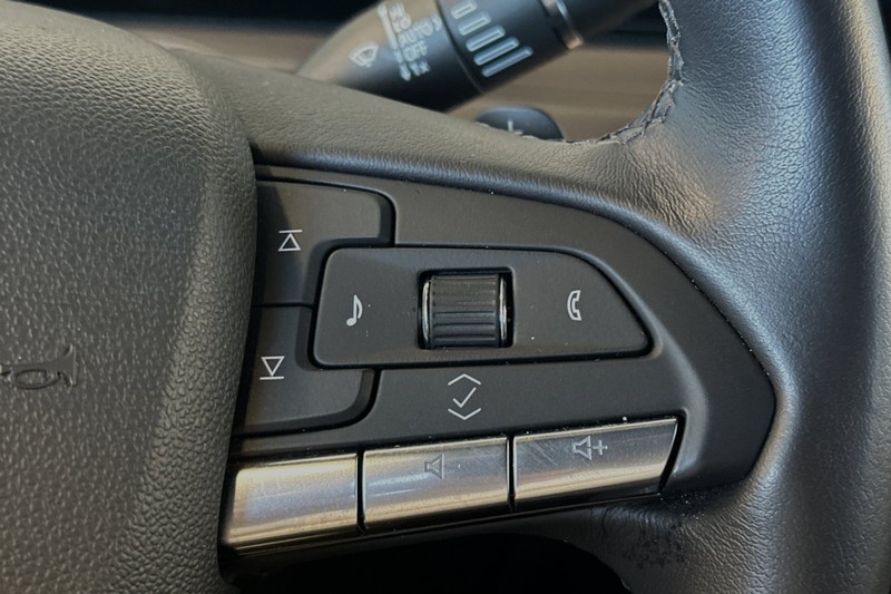 Cadillac XT4 Vehicle Full-screen Gallery Image 37