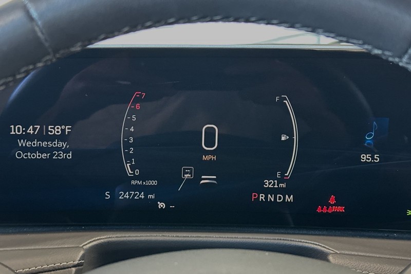 Cadillac XT4 Vehicle Full-screen Gallery Image 39