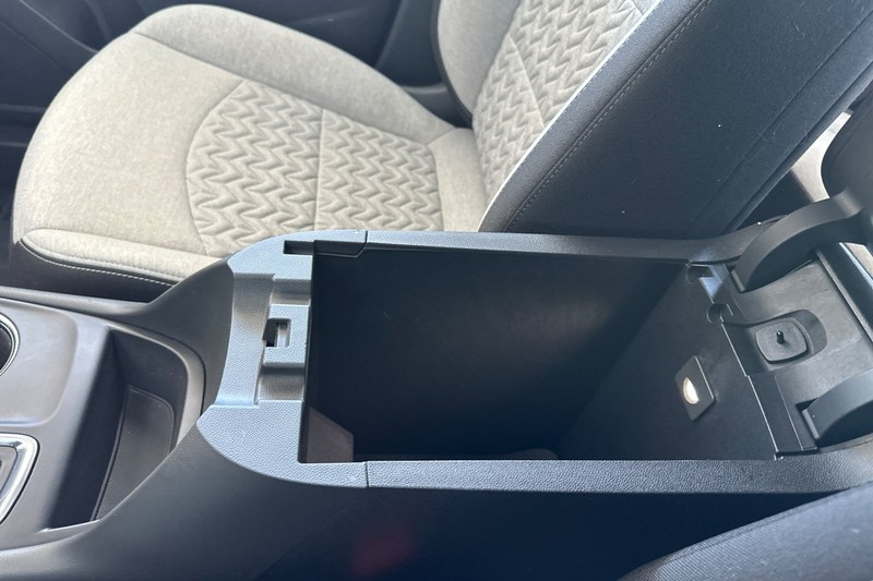 Chevrolet Equinox Vehicle Full-screen Gallery Image 31