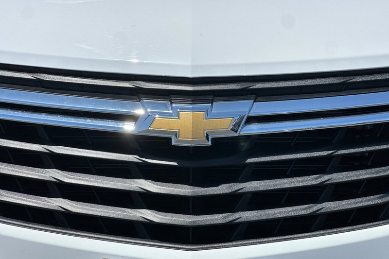 Chevrolet Equinox Vehicle Full-screen Gallery Image 46
