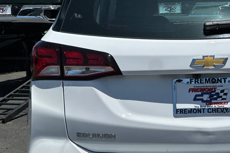 Chevrolet Equinox Vehicle Full-screen Gallery Image 47