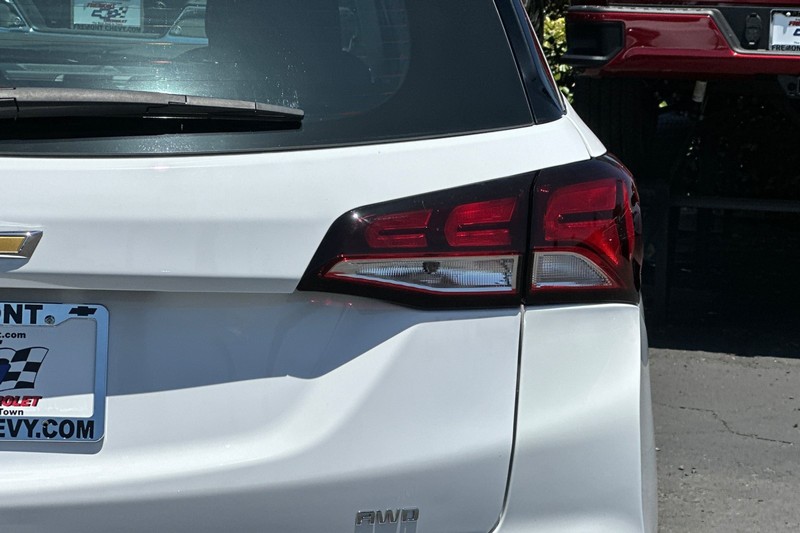 Chevrolet Equinox Vehicle Full-screen Gallery Image 49