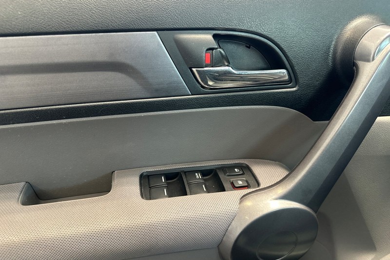 Honda CR-V Vehicle Full-screen Gallery Image 11