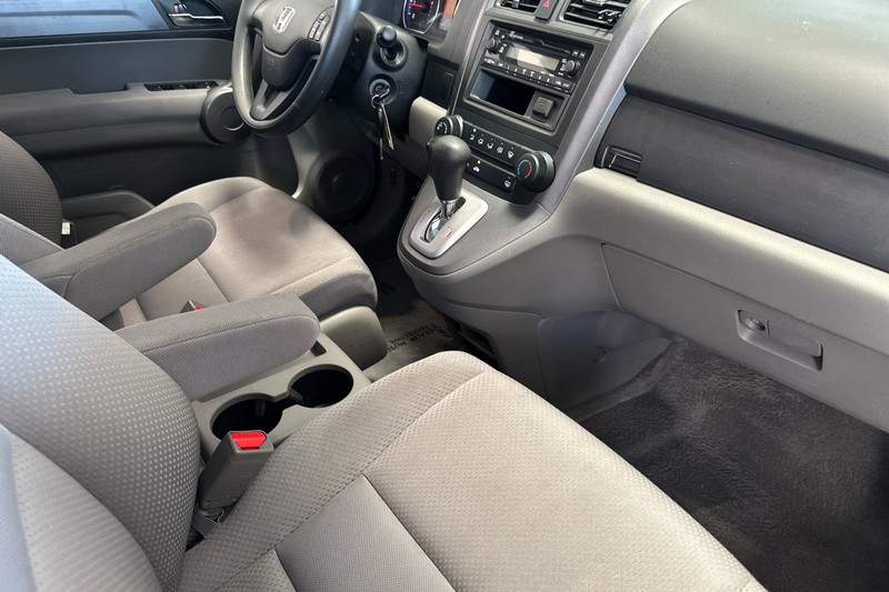 Honda CR-V Vehicle Full-screen Gallery Image 18