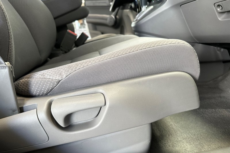 Honda CR-V Vehicle Full-screen Gallery Image 22