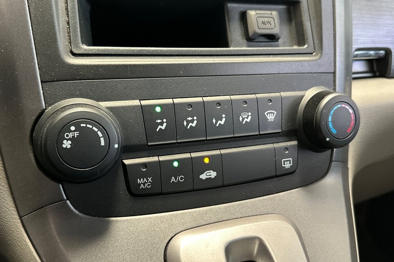 Honda CR-V Vehicle Full-screen Gallery Image 26