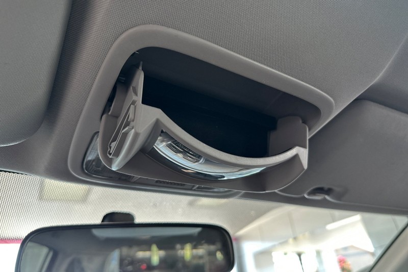 Honda CR-V Vehicle Full-screen Gallery Image 49