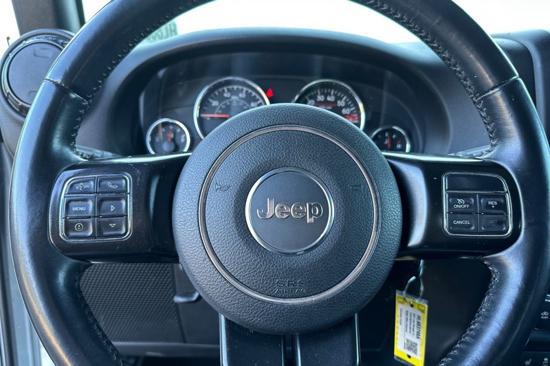 Jeep Wrangler Unlimited Vehicle Full-screen Gallery Image 30
