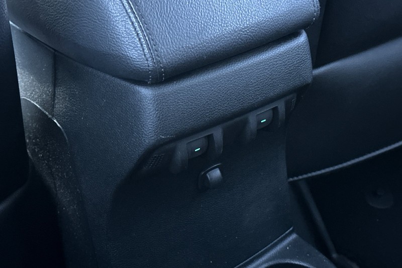 Jeep Wrangler Unlimited Vehicle Full-screen Gallery Image 38