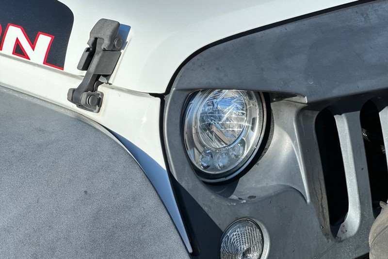 Jeep Wrangler Unlimited Vehicle Full-screen Gallery Image 41