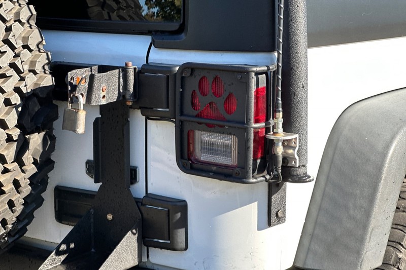 Jeep Wrangler Unlimited Vehicle Full-screen Gallery Image 45