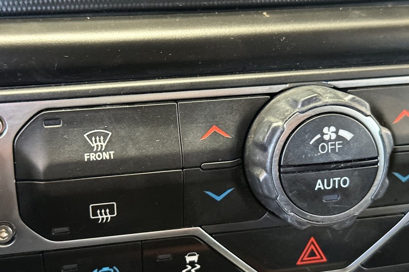 Jeep Wrangler Vehicle Full-screen Gallery Image 28