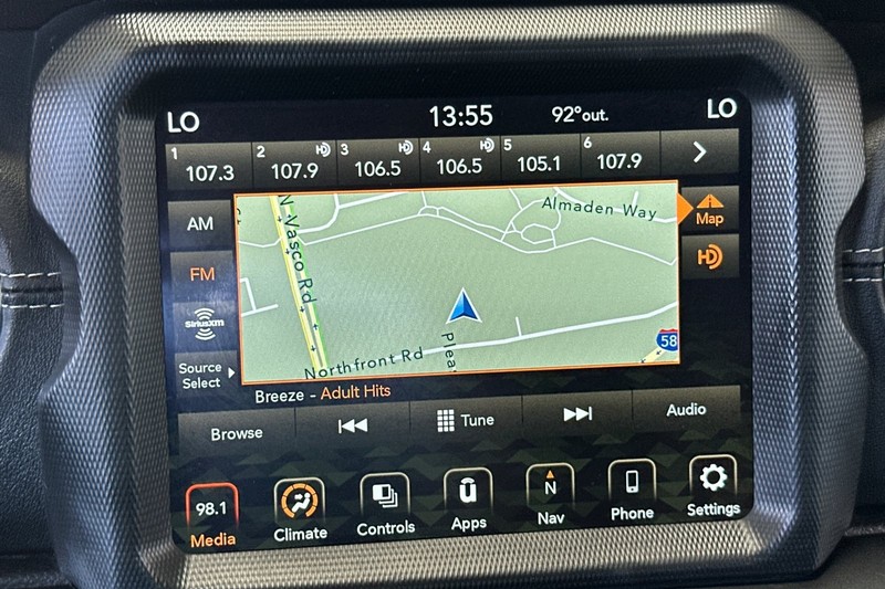 Jeep Wrangler Vehicle Full-screen Gallery Image 41