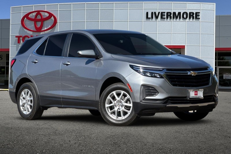 Chevrolet Equinox Vehicle Full-screen Gallery Image 02