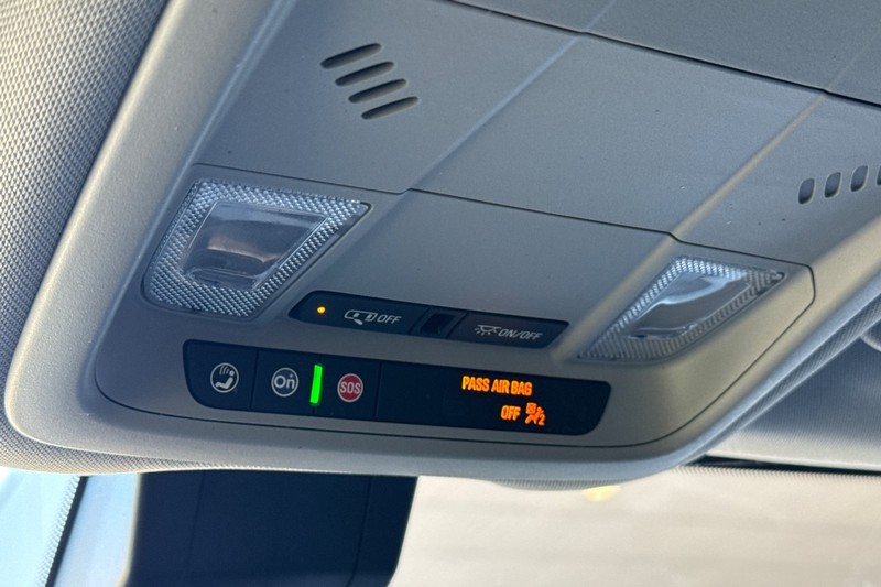 Chevrolet Equinox Vehicle Full-screen Gallery Image 24