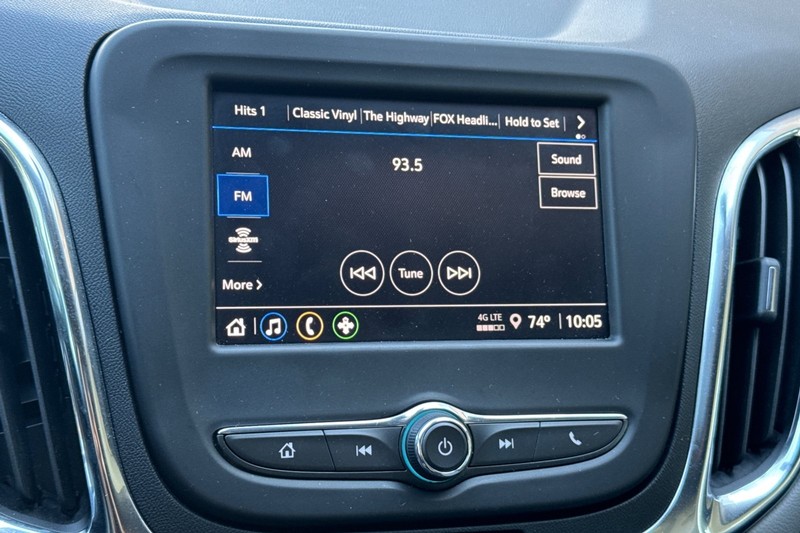 Chevrolet Equinox Vehicle Full-screen Gallery Image 26