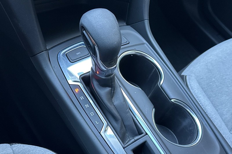 Chevrolet Equinox Vehicle Full-screen Gallery Image 33