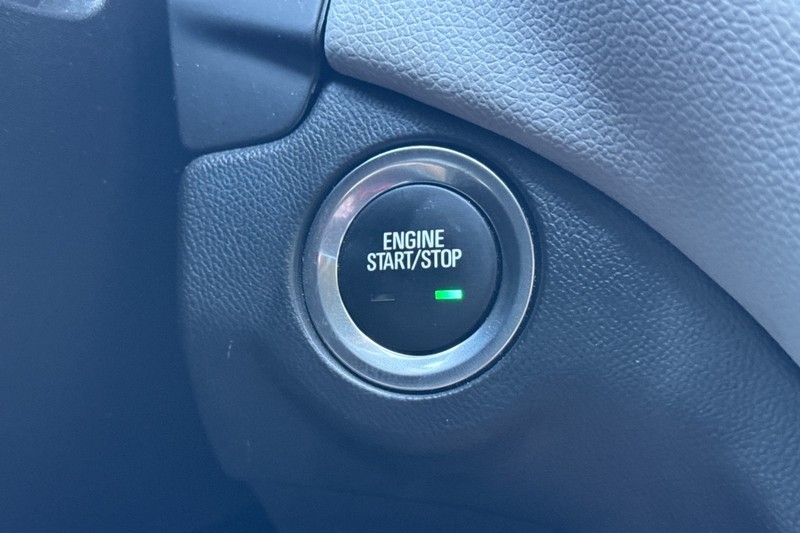 Chevrolet Equinox Vehicle Full-screen Gallery Image 34