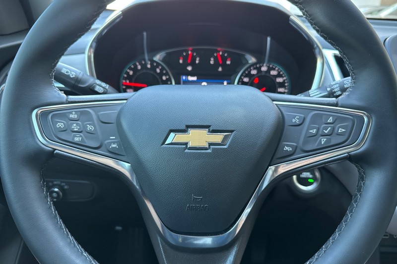 Chevrolet Equinox Vehicle Full-screen Gallery Image 35