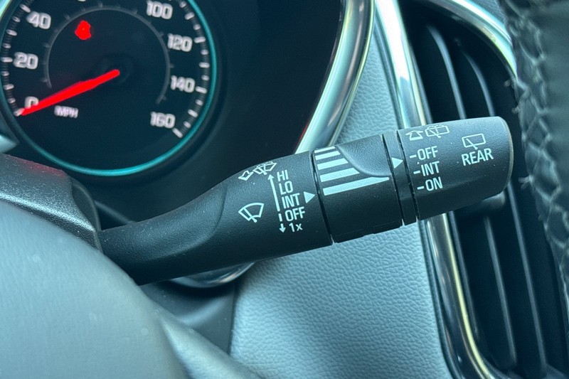 Chevrolet Equinox Vehicle Full-screen Gallery Image 39