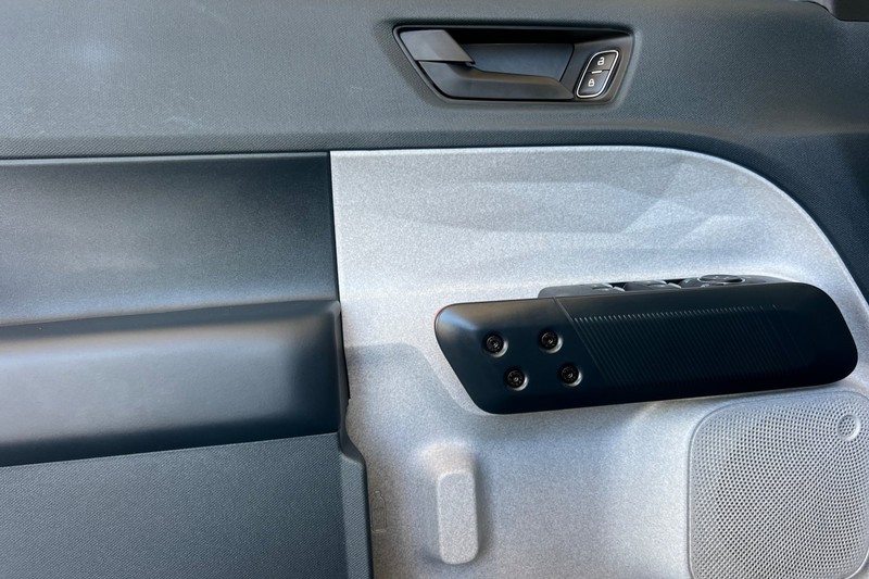Ford Maverick Vehicle Full-screen Gallery Image 11