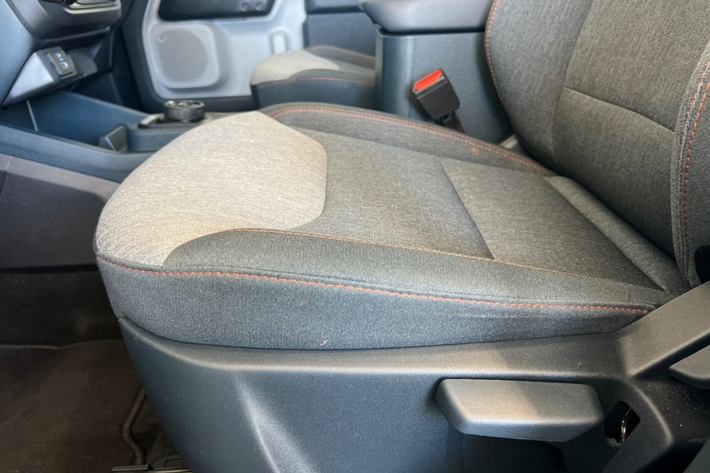 Ford Maverick Vehicle Full-screen Gallery Image 13