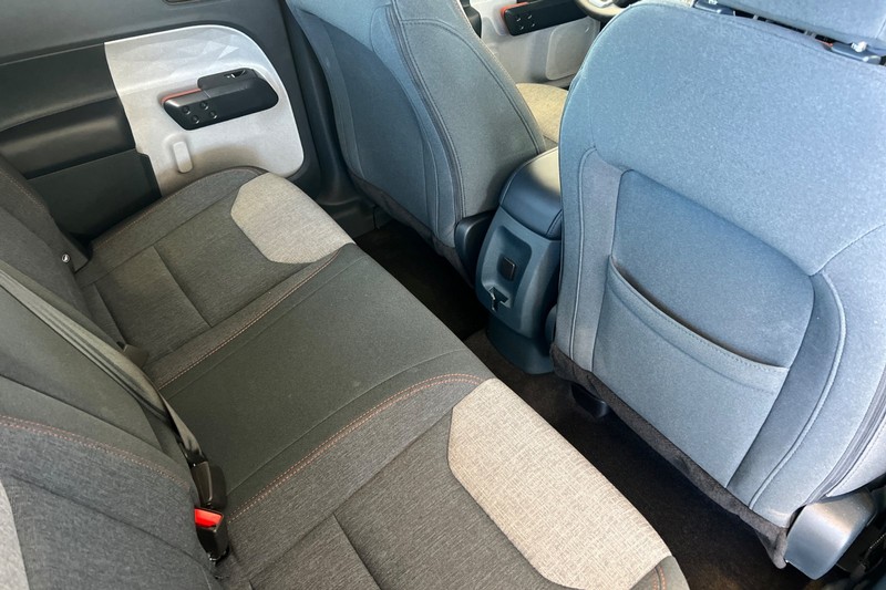 Ford Maverick Vehicle Full-screen Gallery Image 17