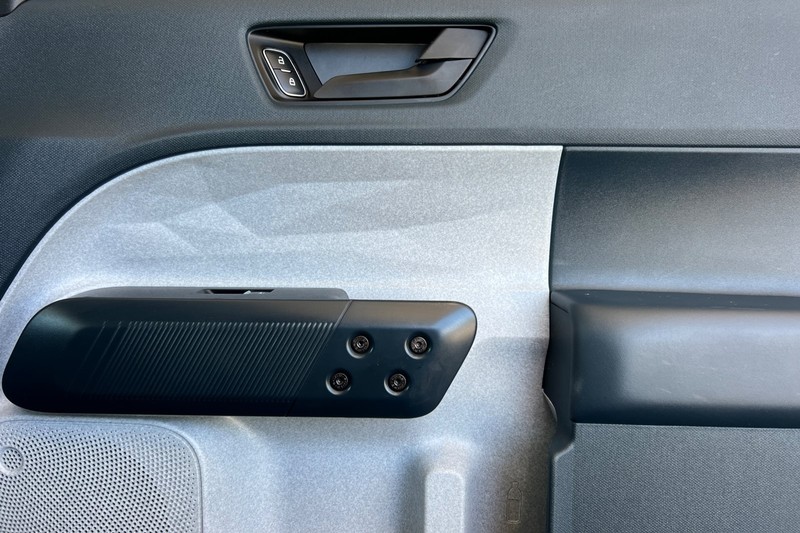 Ford Maverick Vehicle Full-screen Gallery Image 20