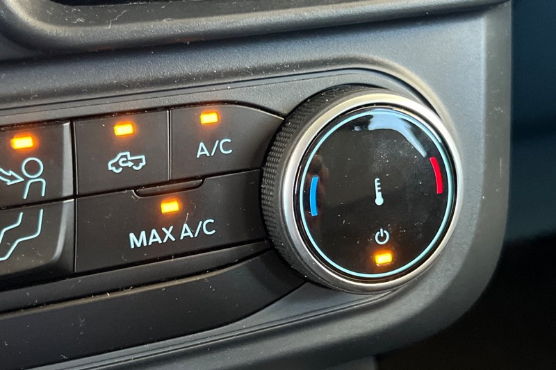 Ford Maverick Vehicle Full-screen Gallery Image 29