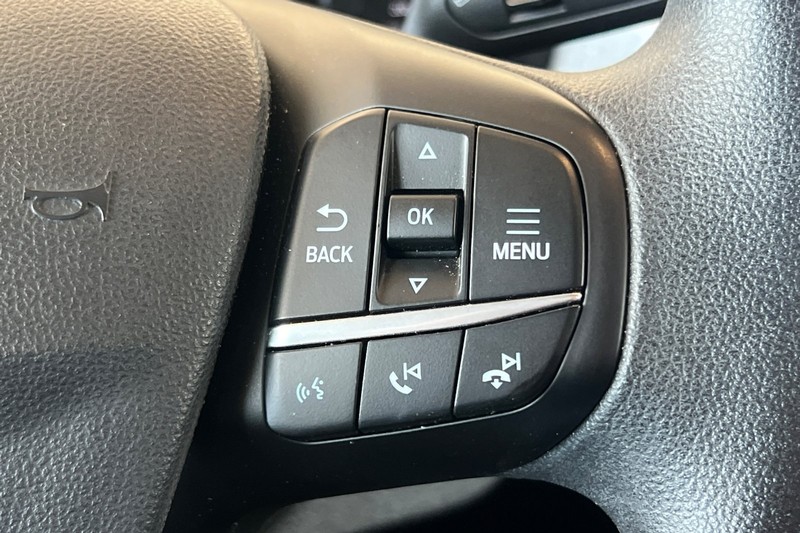 Ford Maverick Vehicle Full-screen Gallery Image 37