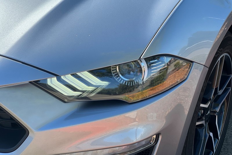 Ford Mustang Vehicle Full-screen Gallery Image 49