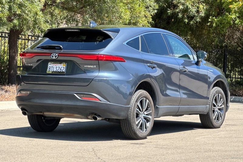 Toyota Venza Vehicle Full-screen Gallery Image 04