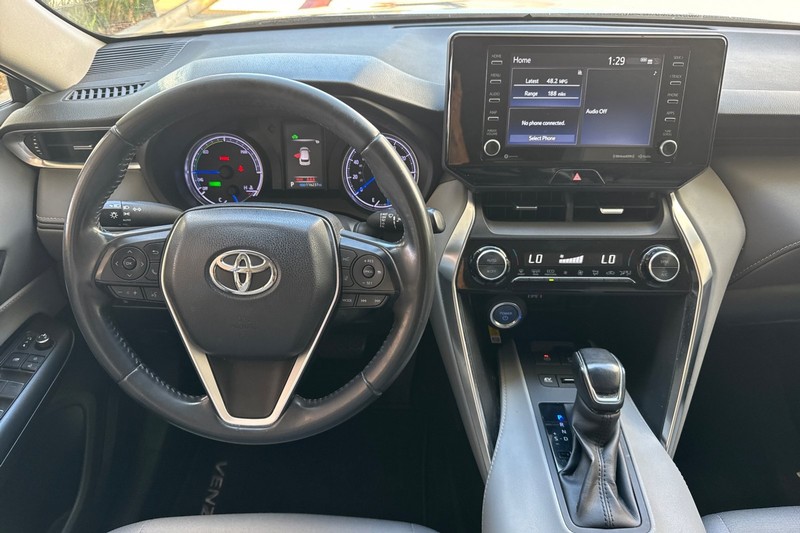 Toyota Venza Vehicle Full-screen Gallery Image 16
