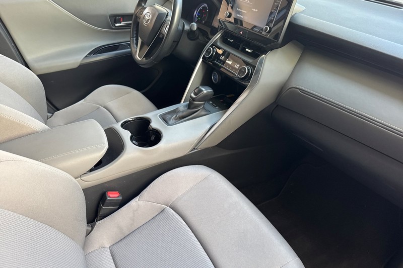 Toyota Venza Vehicle Full-screen Gallery Image 19