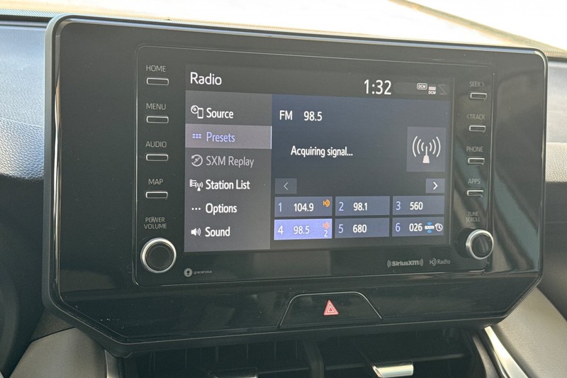 Toyota Venza Vehicle Full-screen Gallery Image 26