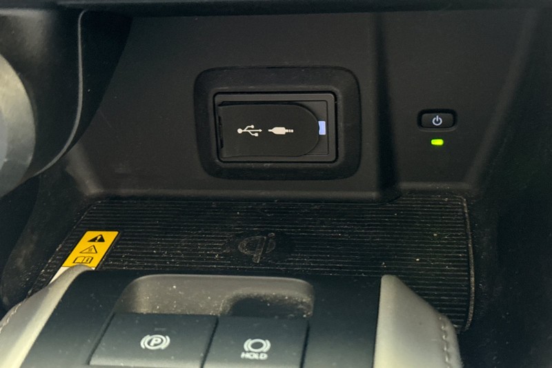 Toyota Venza Vehicle Full-screen Gallery Image 31