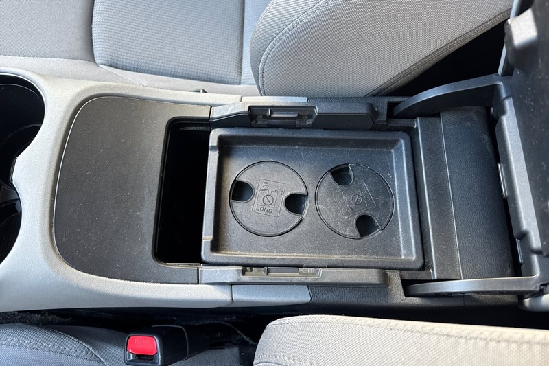 Toyota Venza Vehicle Full-screen Gallery Image 33