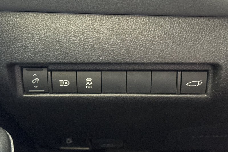 Toyota Venza Vehicle Full-screen Gallery Image 43