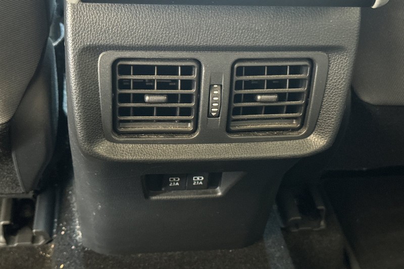 Toyota Venza Vehicle Full-screen Gallery Image 44