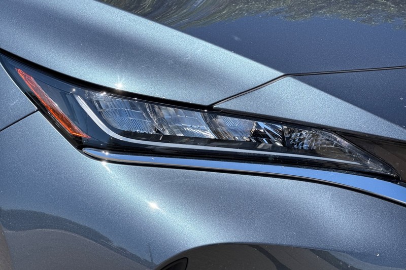 Toyota Venza Vehicle Full-screen Gallery Image 47