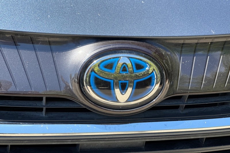 Toyota Venza Vehicle Full-screen Gallery Image 48