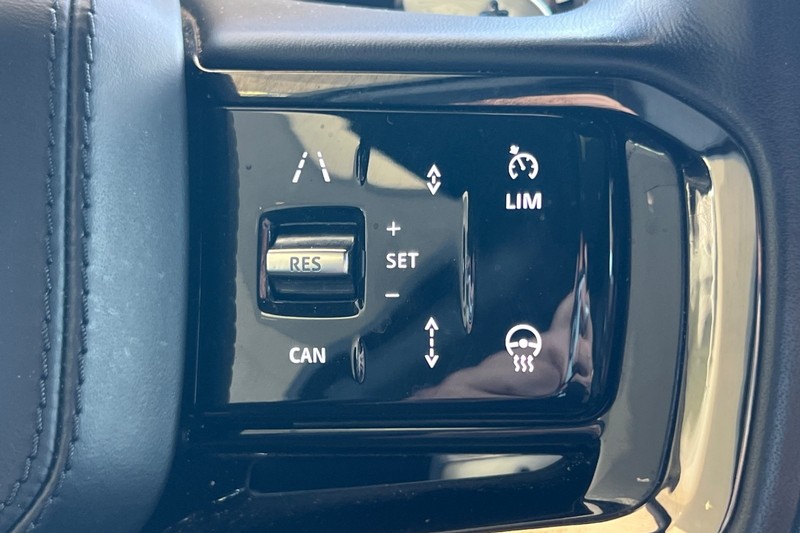 Land Rover Range Rover Sport Vehicle Full-screen Gallery Image 39