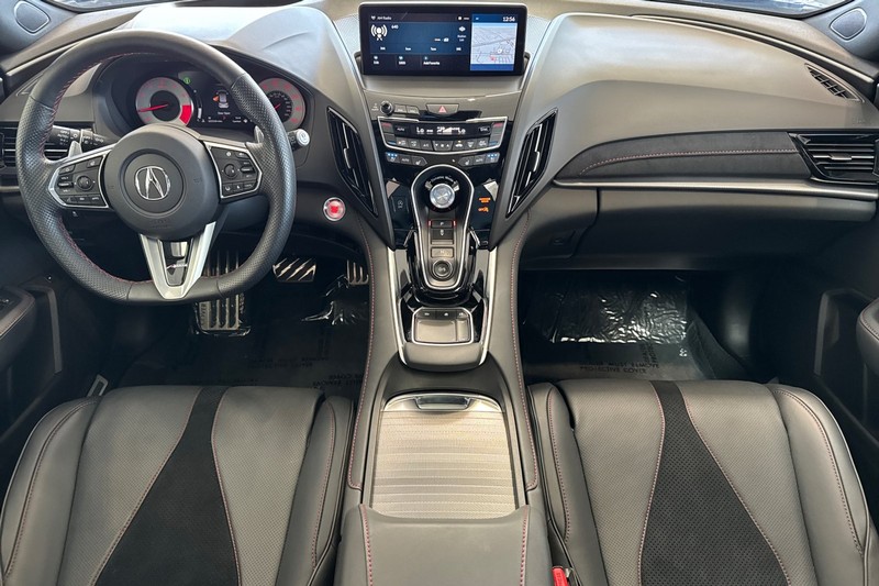 Acura RDX Vehicle Full-screen Gallery Image 15