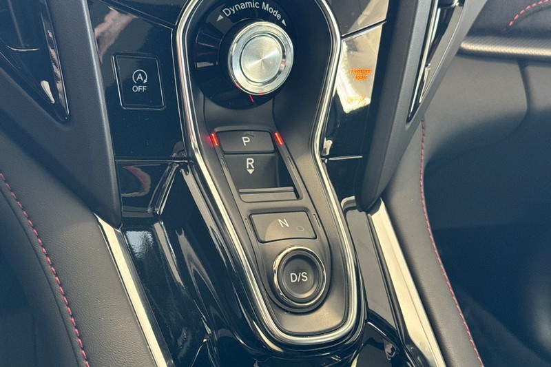 Acura RDX Vehicle Full-screen Gallery Image 33