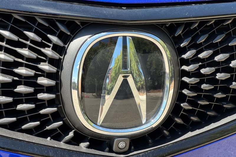 Acura RDX Vehicle Full-screen Gallery Image 49