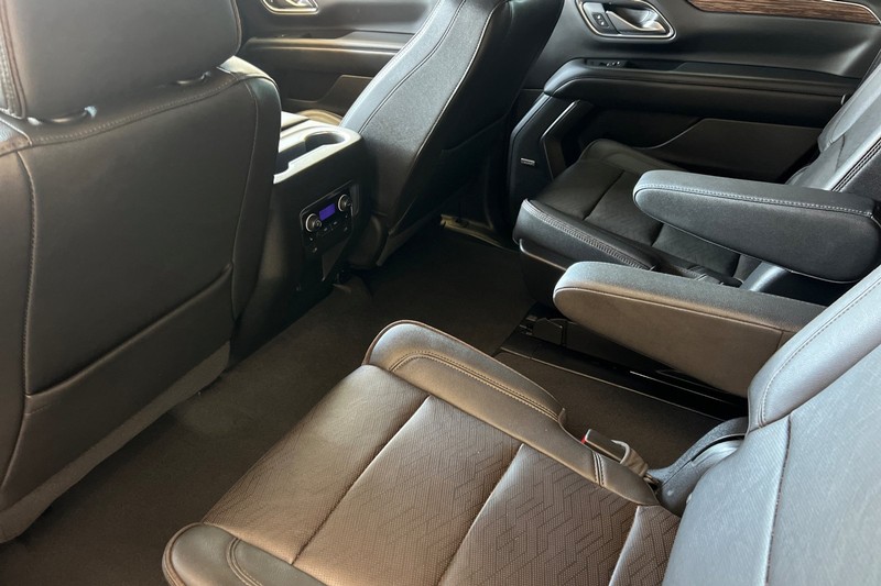 Chevrolet Tahoe Vehicle Full-screen Gallery Image 14