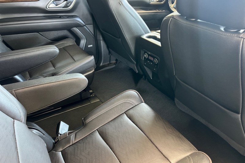 Chevrolet Tahoe Vehicle Full-screen Gallery Image 19
