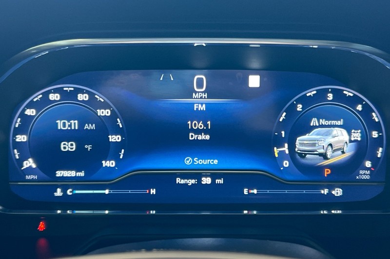 Chevrolet Tahoe Vehicle Full-screen Gallery Image 41
